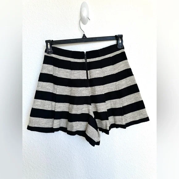 Alice & Olivia Striped‎ Cotton-Blend Jacket & Shorts set size 4
